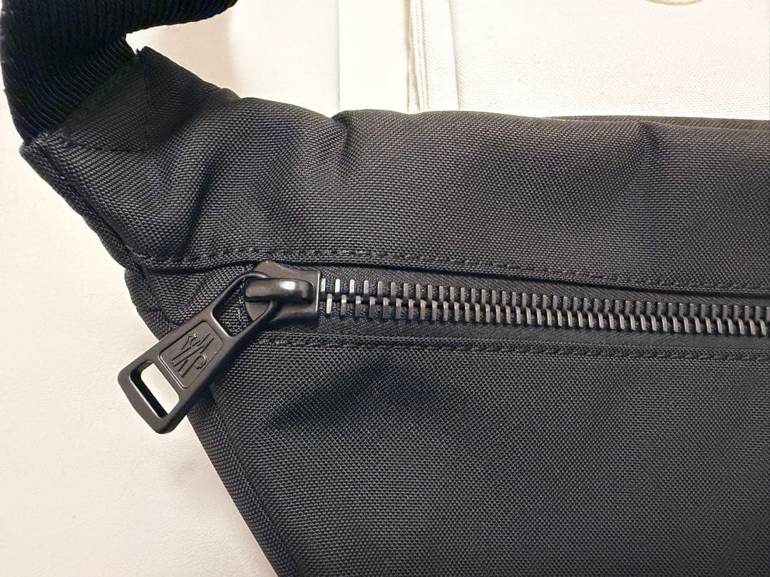 MONCLER モンクレール Durance ボディバッグ ショルダーバッグ