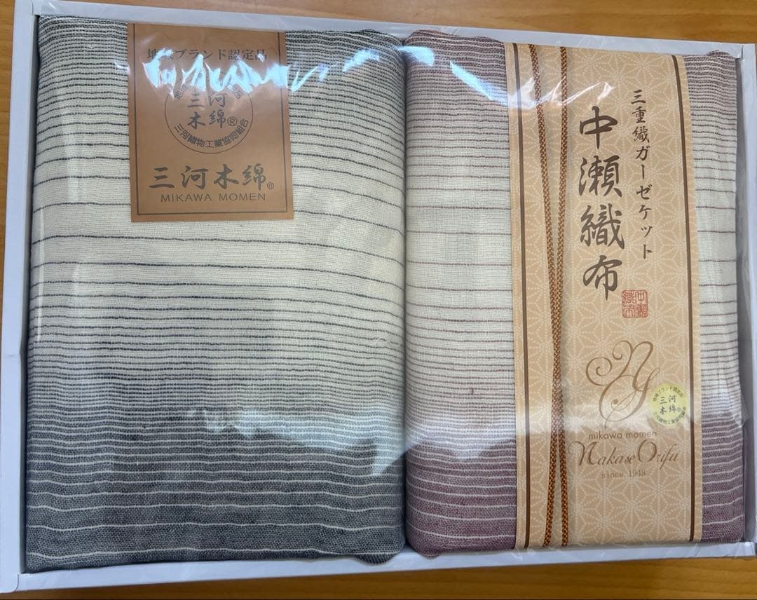新品 中瀬織布　三重織ガーゼケット140×180 ２枚