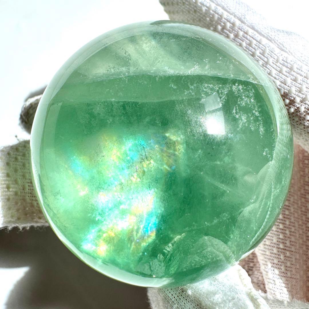 虹入り キャンディフローライト スフィア 53.6mm 金属台座付き