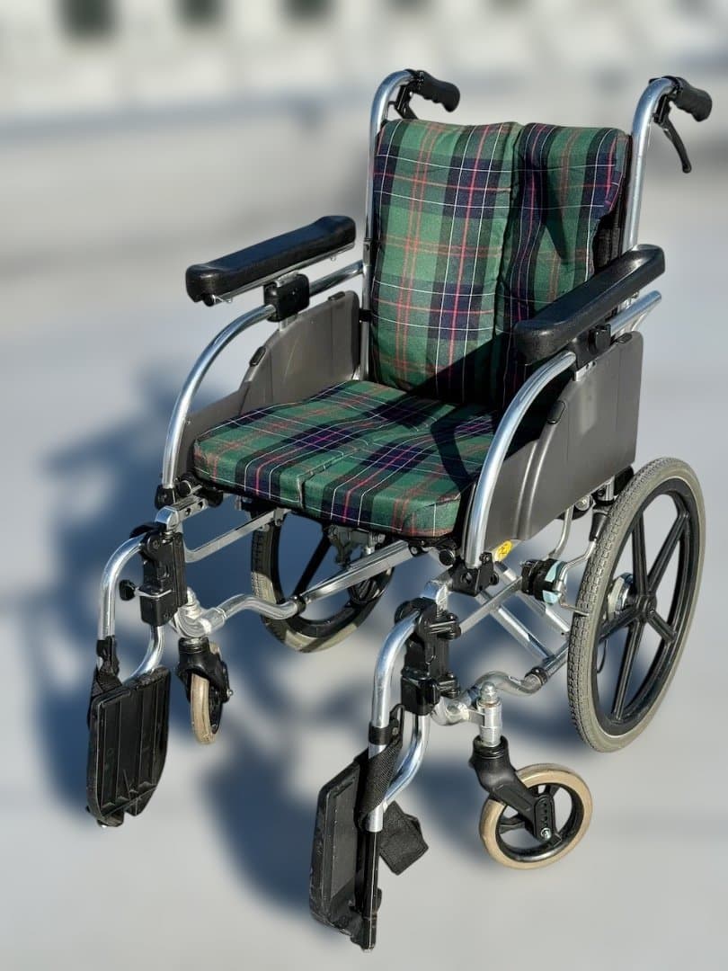 介助型折りたたみアルミ製車椅子　松永製作所 AR-901