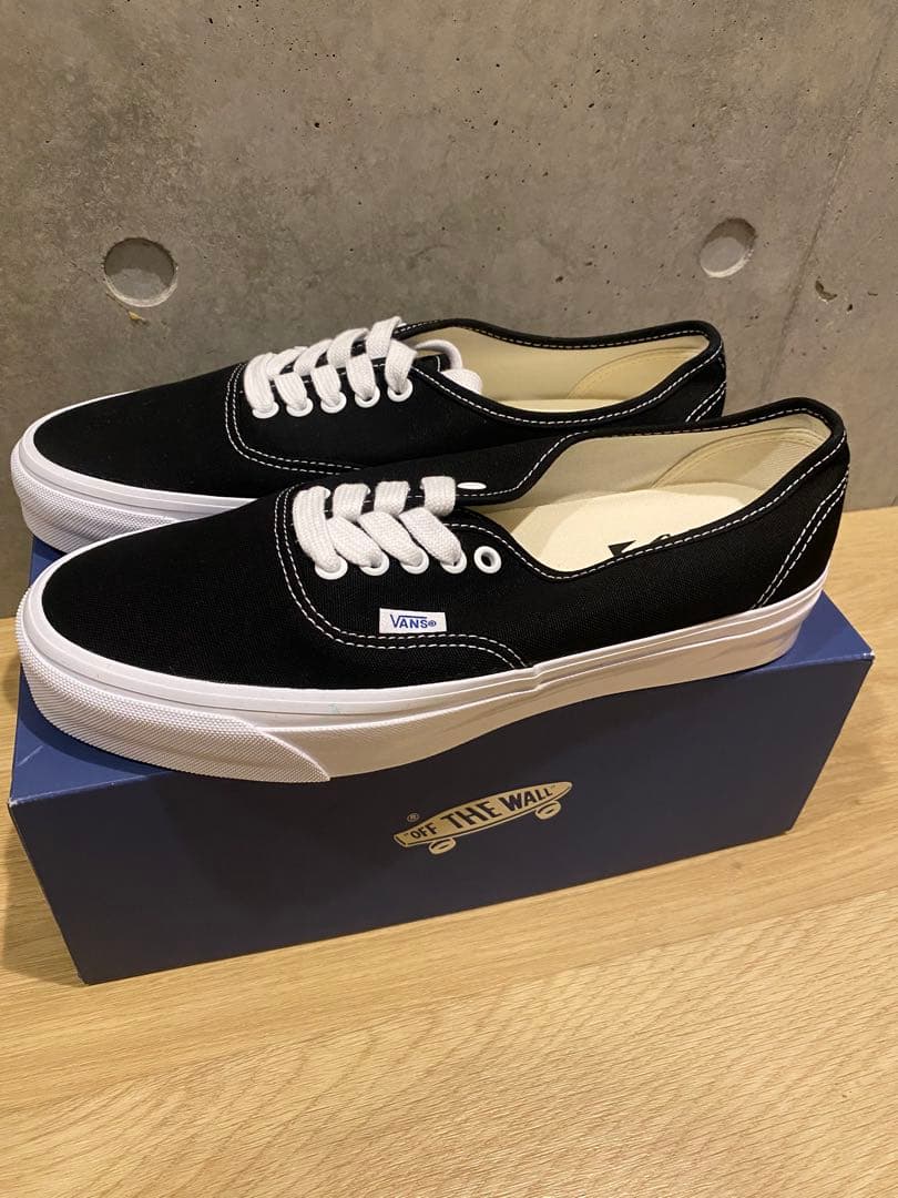 新品VANS PREMIUM AUTHENTIC REISSUE 44 OVY