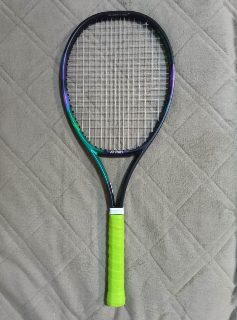 YONEX VCORE PRO 104 テニスラケット