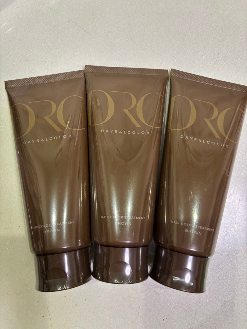 デイラルカラー　ヘアカラートリートメント ブラウン 3本セット　新品