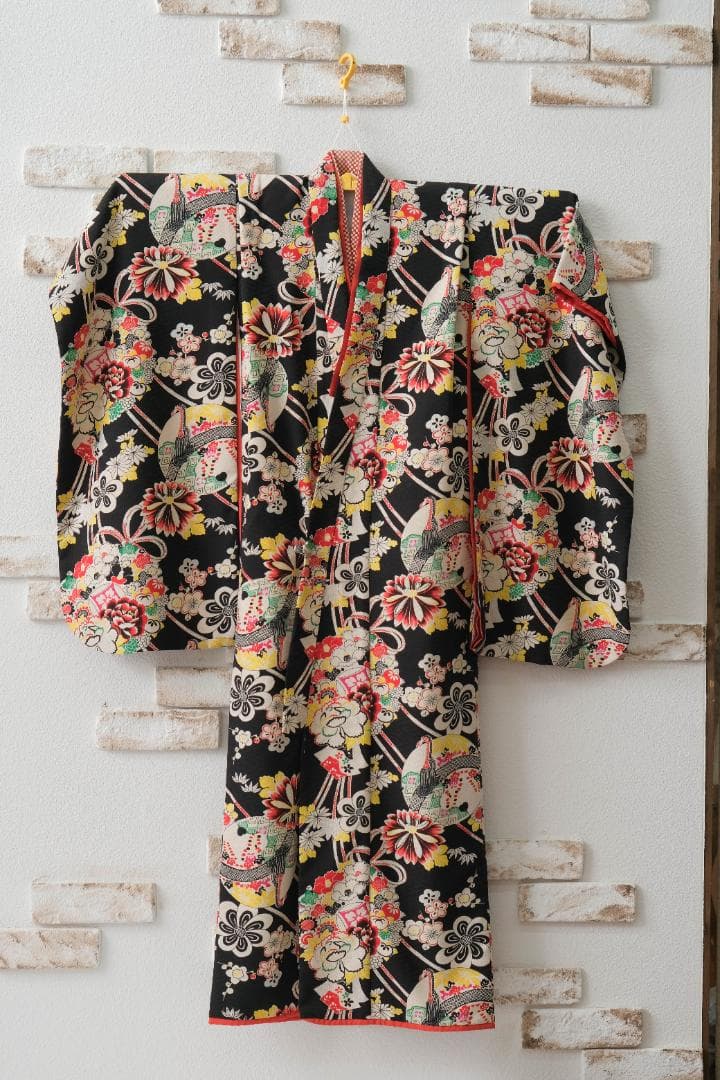 七五三七歳 着物 花柄 黒色